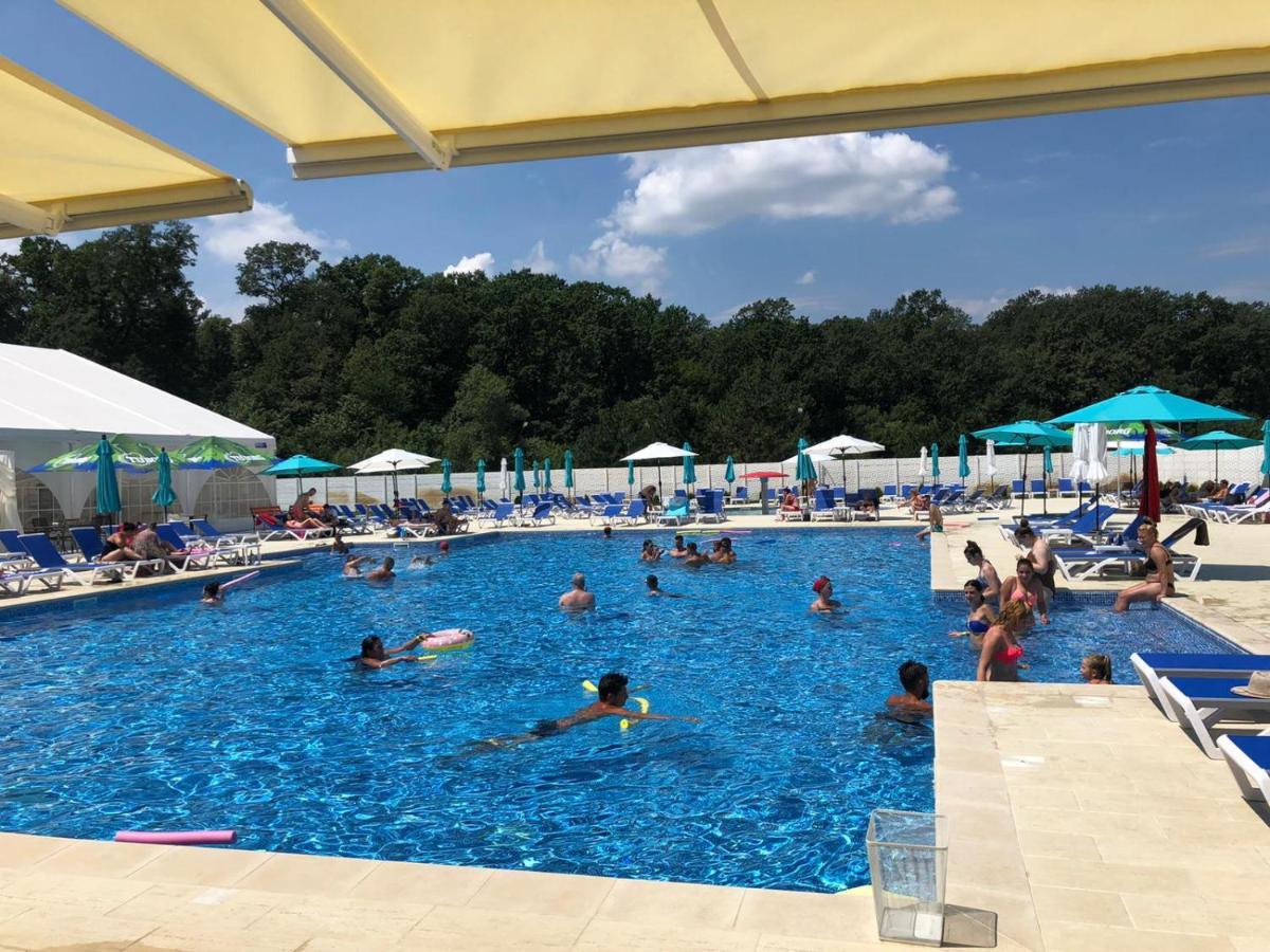 Hotel Andy Km 36 Бухарест Екстер'єр фото