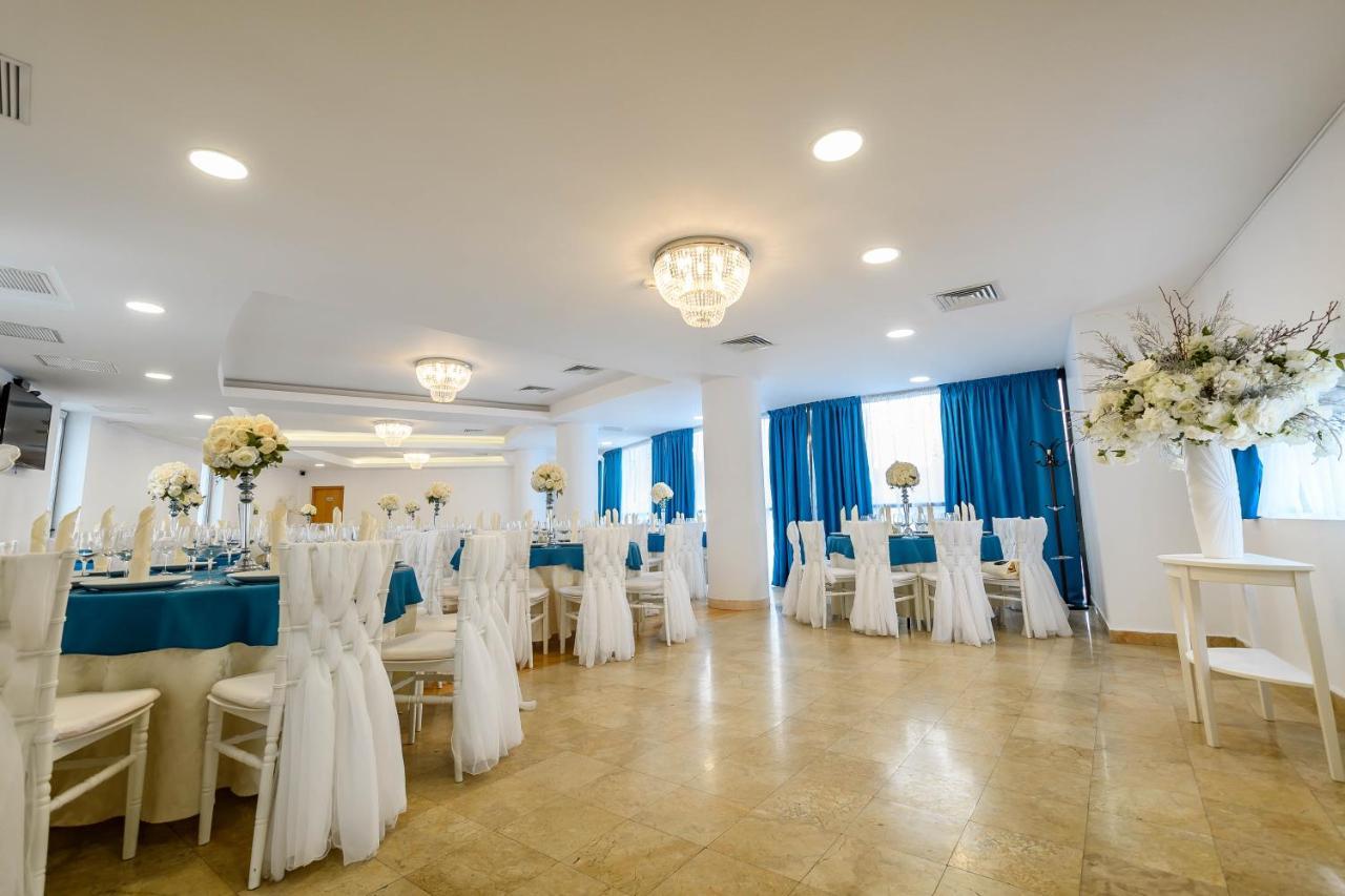 Hotel Andy Km 36 Бухарест Екстер'єр фото